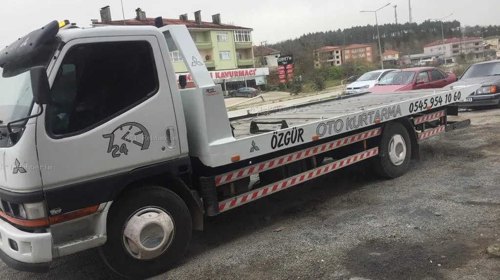 Özgür Oto çekici ve kurtarıcı