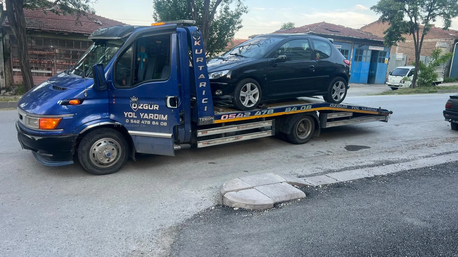ESKİŞEHİR ÖZGÜR YOL YARDIM - OTO KURTARMA ÇEKİCİ