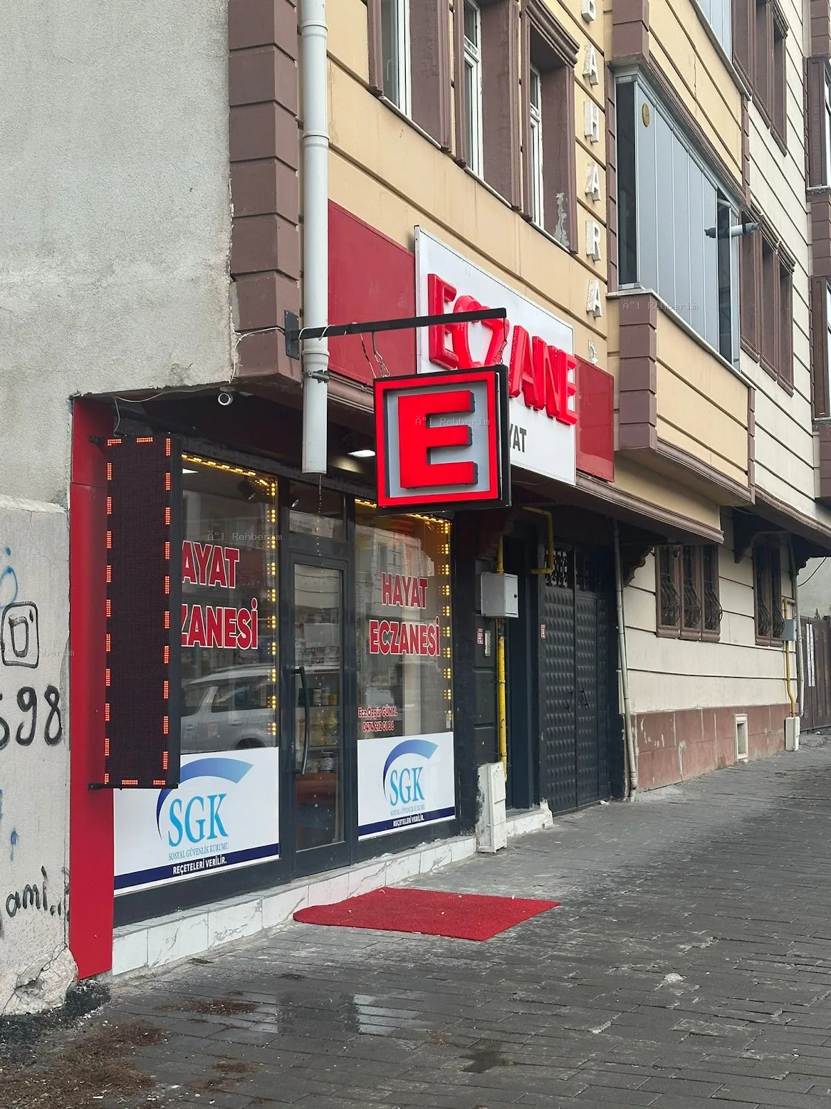 HAYAT ECZANESİ