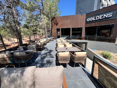 Goldens Cafe