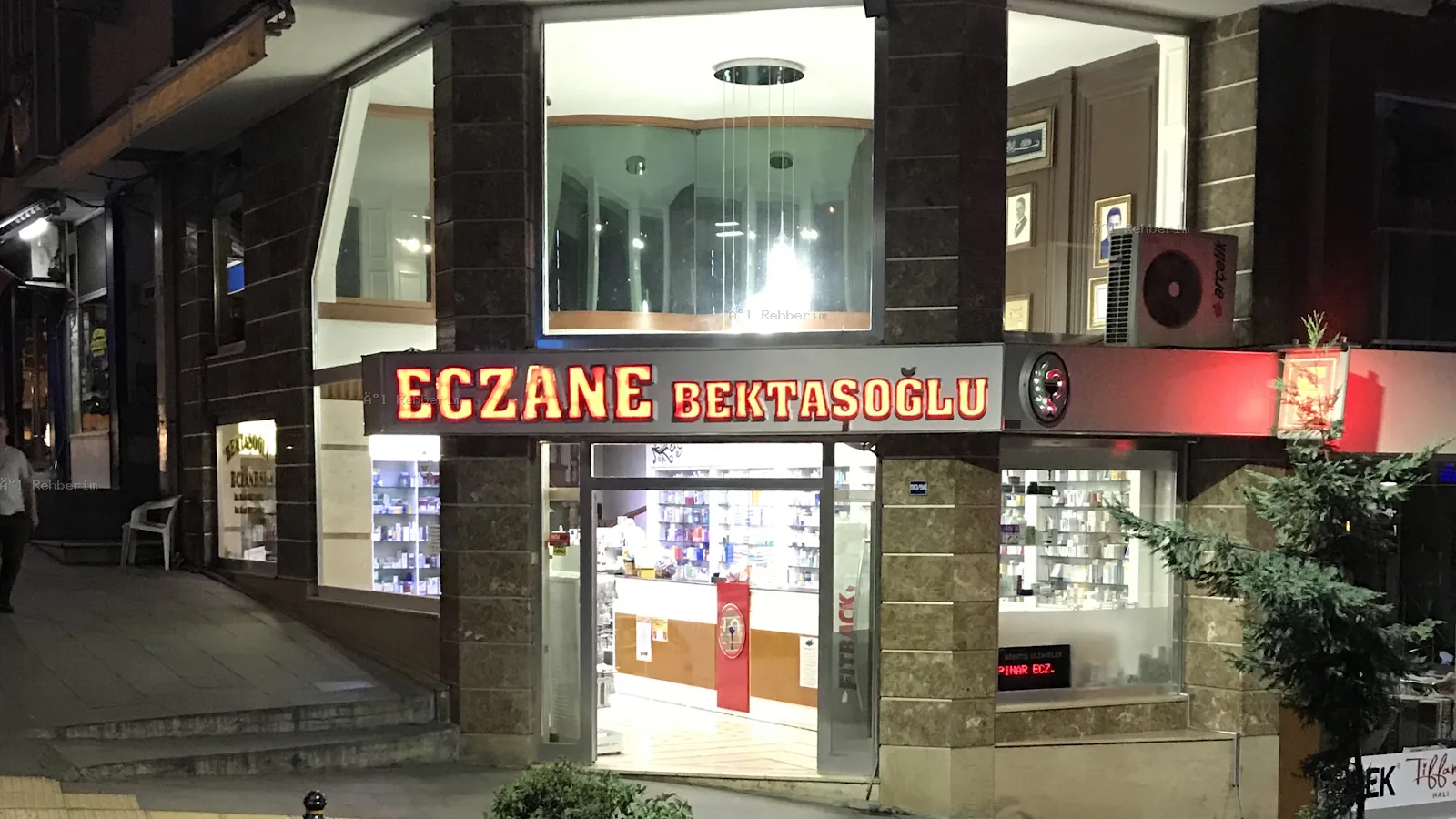 Bektaşoğlu Eczanesi