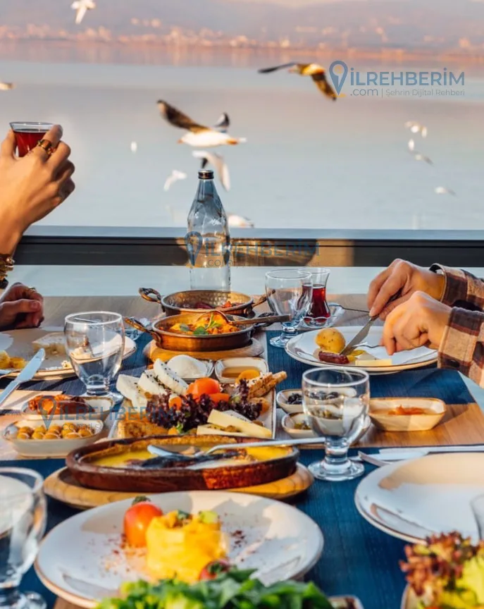 Kıyı Cafe Restaurant