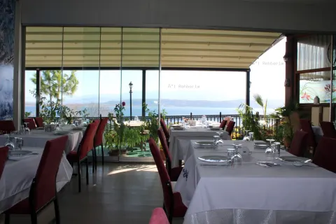 Çeşme Restaurant