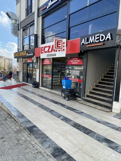 DERMAN ECZANESİ