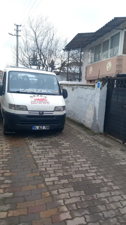 HENDEK OTO ÇEKİCİ YOL YARDIM SEZER KURTARICI