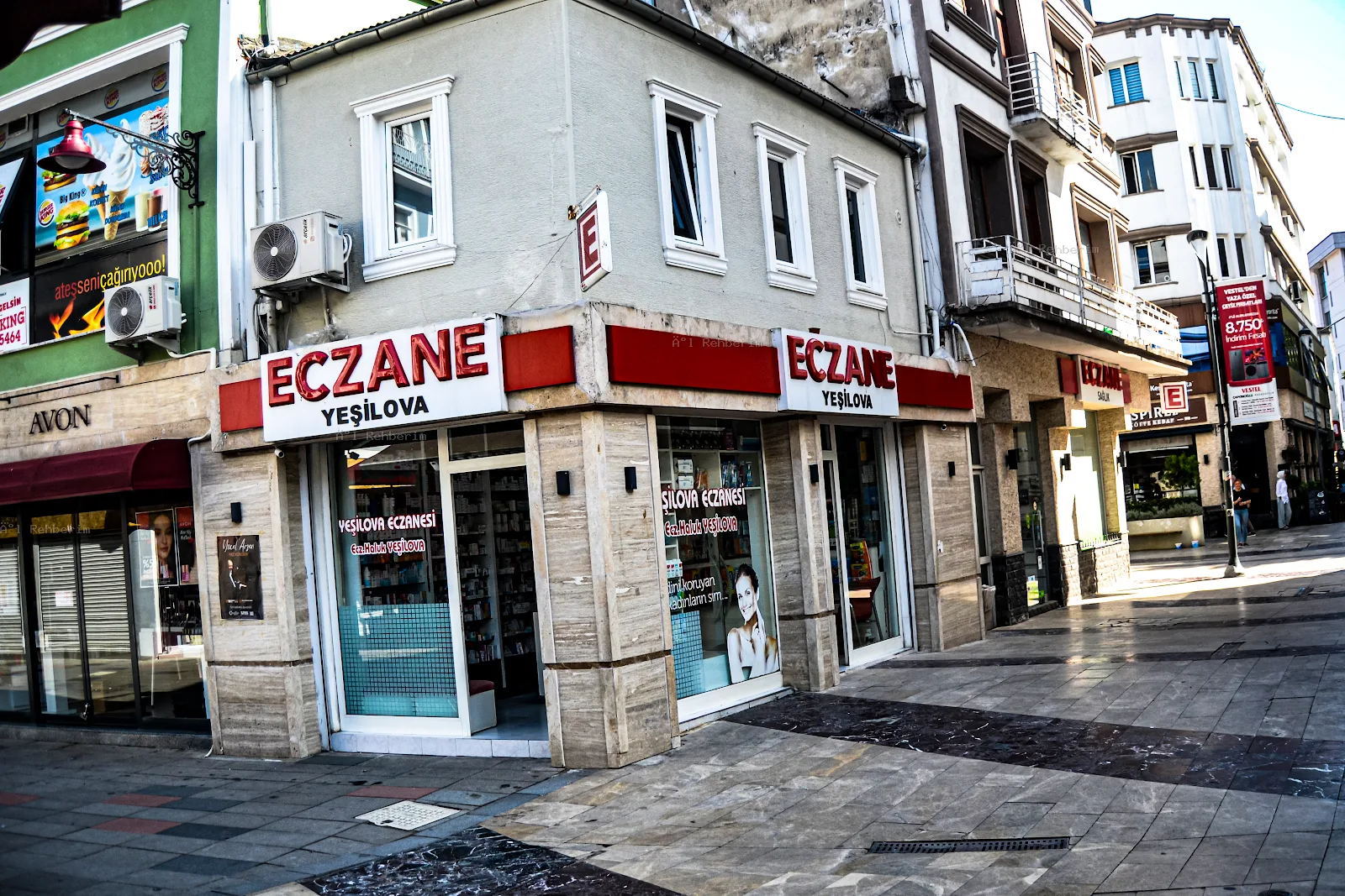 Yeşilova Eczanesi