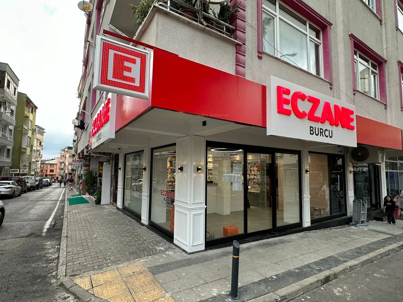 BURCU ECZANESİ